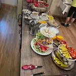 Antique Am Bahndamm *