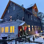 Antique Am Bahndamm Hotel