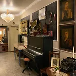 Hotel Antique Am Bahndamm *