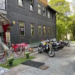 Antique Am Bahndamm Hotel