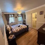 Hotel Antique Am Bahndamm