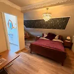 Antique Am Bahndamm Schmiedefeld am Rennsteig