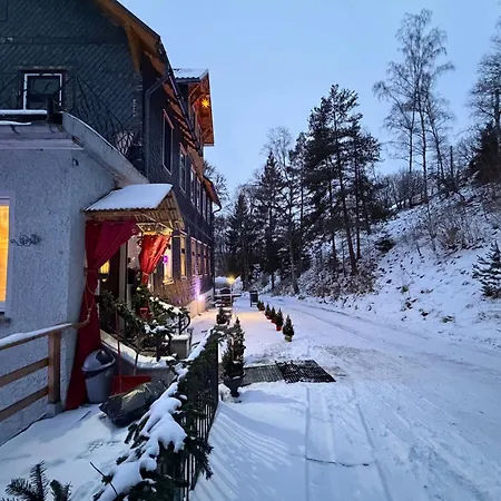 Antique Am Bahndamm Hotel Schmiedefeld am Rennsteig