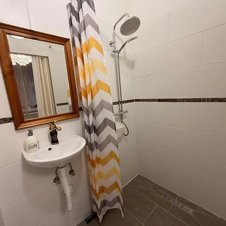 Hotel Antique Am Bahndamm