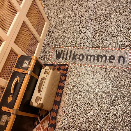 Antique Am Bahndamm * Schmiedefeld am Rennsteig