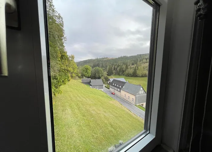 Antique Am Bahndamm Hotel Schmiedefeld am Rennsteig