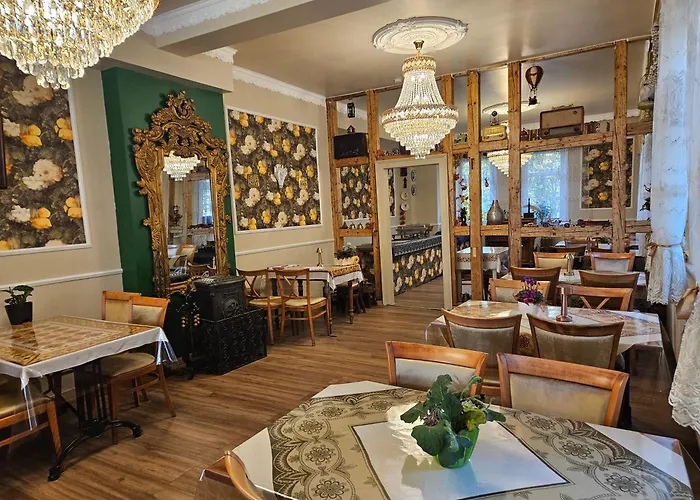 Antique Am Bahndamm Hotel