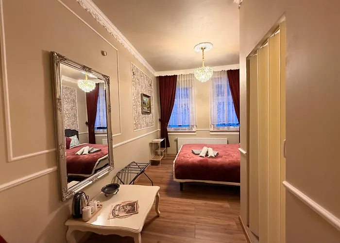 Hotel Antique Am Bahndamm