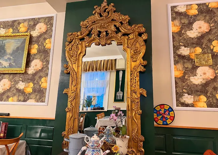 Antique Am Bahndamm Hotel Schmiedefeld am Rennsteig