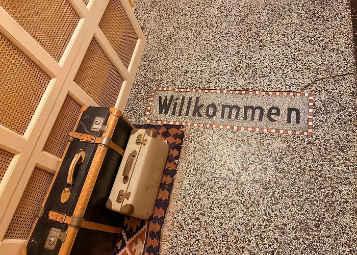 Antique Am Bahndamm * Schmiedefeld am Rennsteig