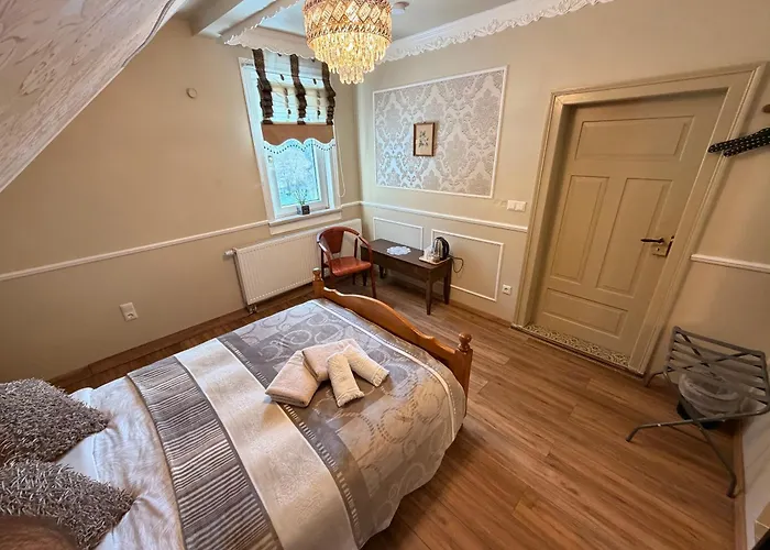 Hotel Antique Am Bahndamm Schmiedefeld am Rennsteig