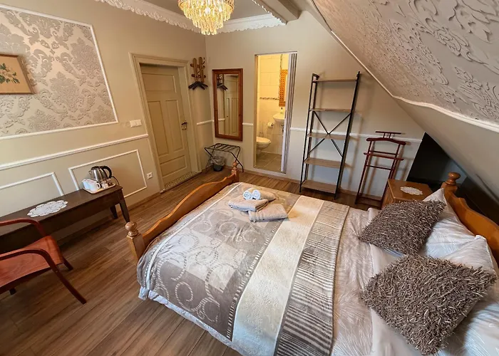 Antique Am Bahndamm Hotel *