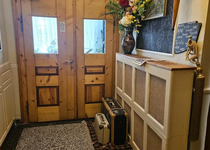 Antique Am Bahndamm Hotel